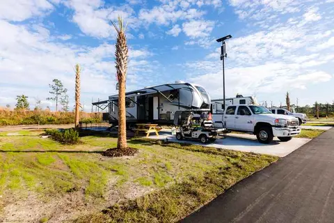 Resort at Canopy Oaks