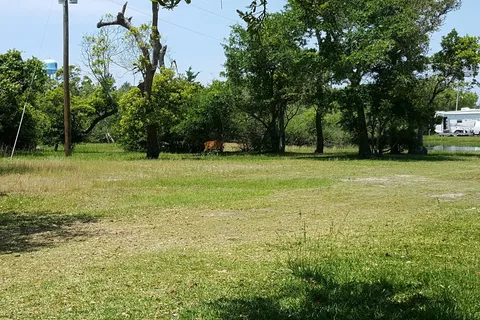 Island Hide-A-Way Campground