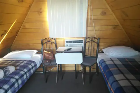 Pine Hollow Lakeside Resort