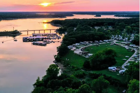 Sullivan Marina and Campgrounds Resort