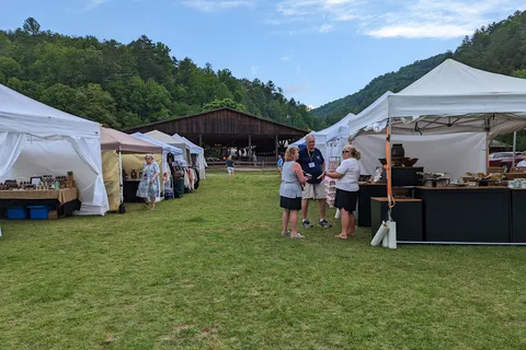 Leatherwood Mountains Resort