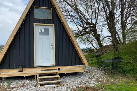 Noble Pine Cabins & Horse Camp