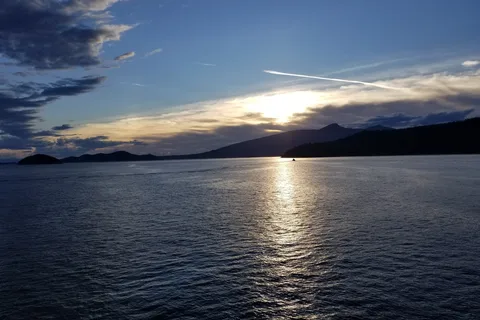 Porpoise Bay Provincial Park