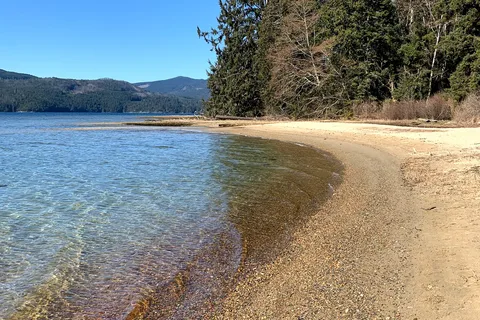 Porpoise Bay Provincial Park