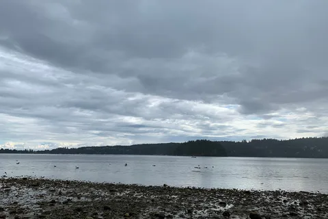 Porpoise Bay Provincial Park