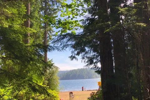 Porpoise Bay Provincial Park