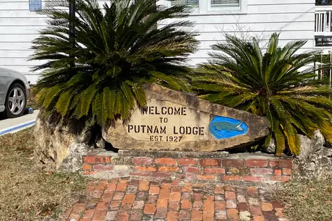 Putnam Lodge RV Park