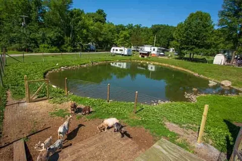 Sun Retreats Pleasant Acres Farm