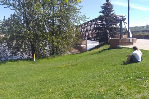 Fraser Bridge Inn and RV Park