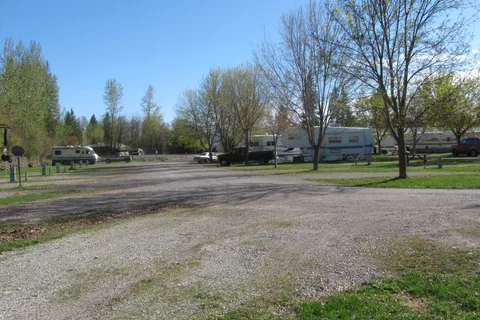 Three Bears RV Park, Cabins and Storage