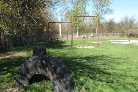 Three Bears RV Park, Cabins and Storage