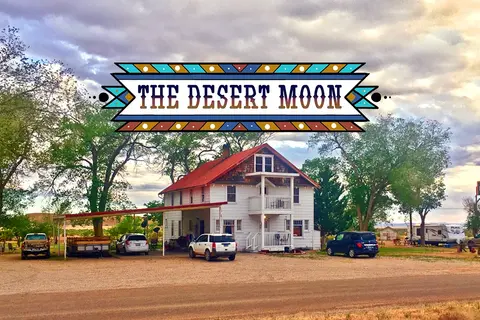 Desert Moon Hotel and RV Park