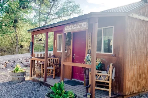 Pine Creek Cabins Resort