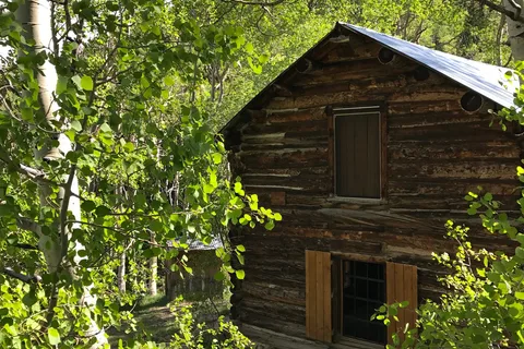 Pine Creek Cabins Resort