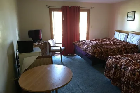 Cinderella Motel and Campsite