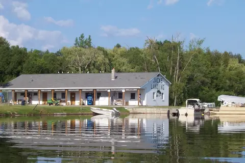 Jacks Landing Resort