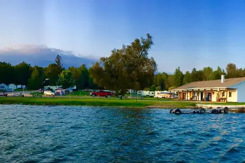 Jacks Landing Resort