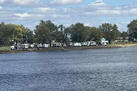 Lundeen's Rock River Landing