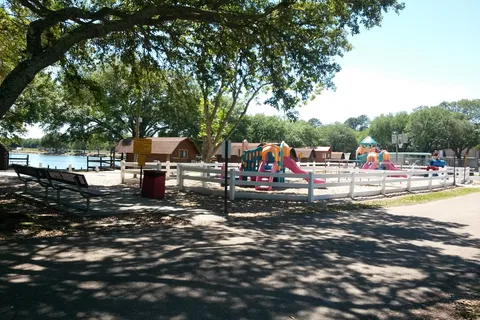 Lafayette KOA Holiday