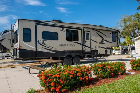 Groves RV Resort