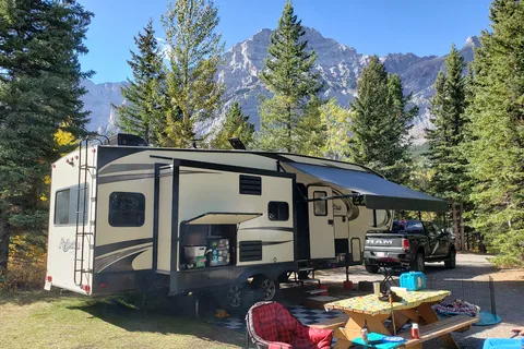 Mount Kidd RV Park