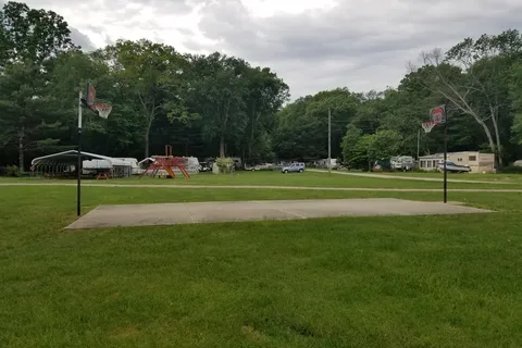 Campers World On Hopeville Pond