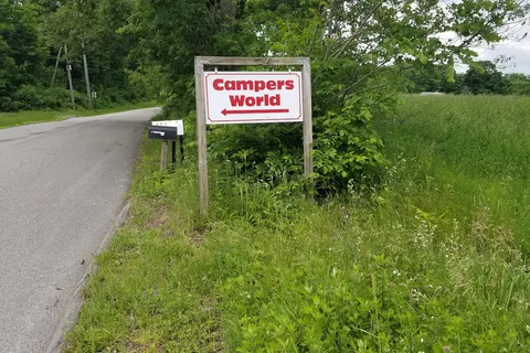 Campers World On Hopeville Pond