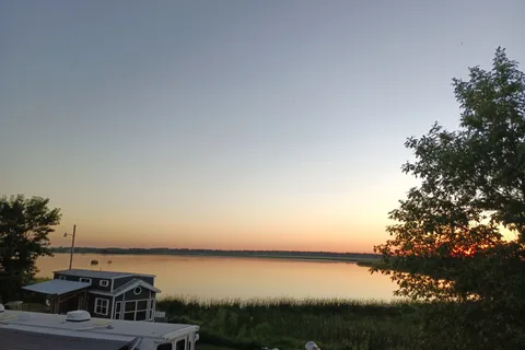 Springsteel Resort and Marina