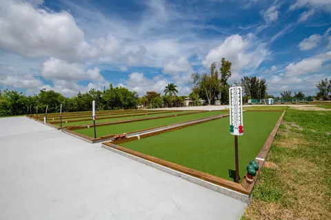 Bonita Terra (55+)