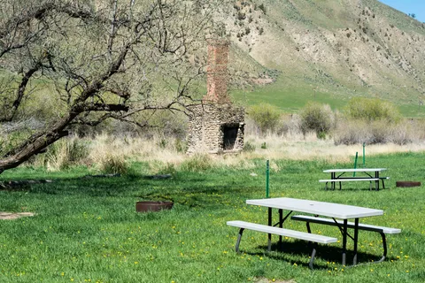 Yellowstone Hot Springs RV and Campground