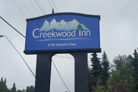 Creekwood Inn Motel and RV Park