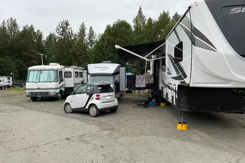 Creekwood Inn Motel and RV Park