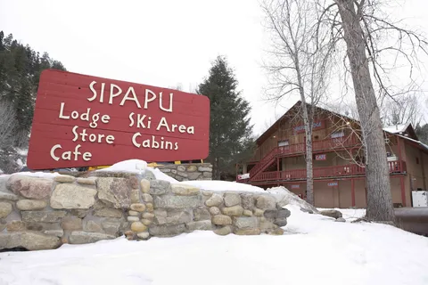 Sipapu Lodge