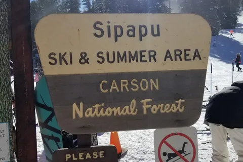 Sipapu Lodge