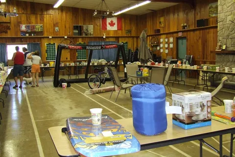 Paul Bunyan Lake Front Resort