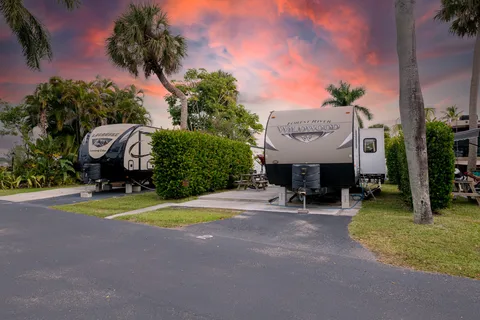 Northtide Naples RV Resort (55+)