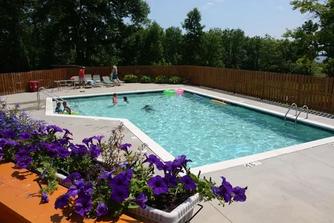Little Winnie Resort and Campground