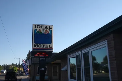 Ideal Motel and RV Park