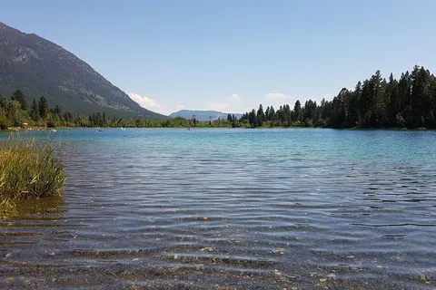 Norbury Lake Provincial Park