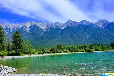 Norbury Lake Provincial Park