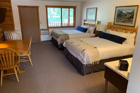Rivers Fork Lodge and RV Park