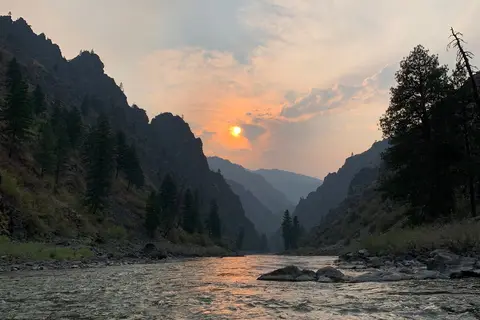 Rivers Fork Lodge and RV Park