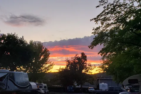 Rogue Valley Overnighter RV