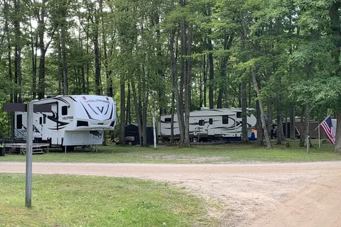 Warblers Cove Campground and RV Resorts