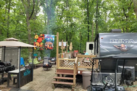 Robin Hood Woods Campground and Resort