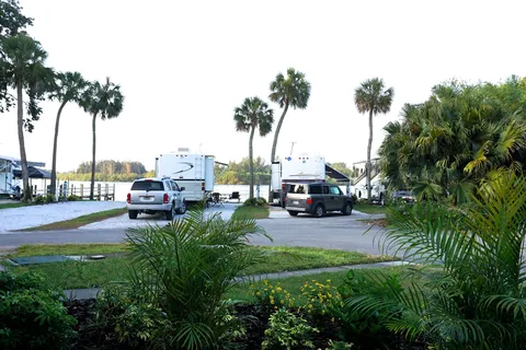 Hickory Point Mobile Home and RV Park