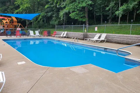 Cummins Ferry RV Park, Campground