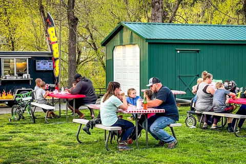 Cummins Ferry RV Park, Campground