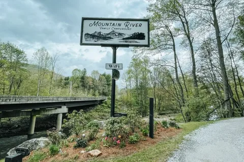 Mountain River Family Campground