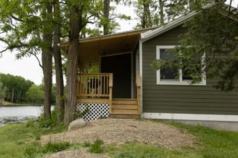 Mirror Lake Retreat